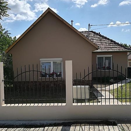 Vivien Apartman Fonyód Kültér fotó