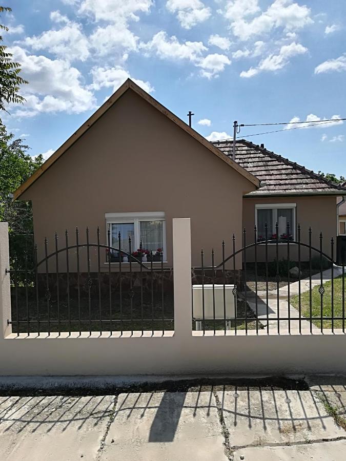 Vivien Apartman Fonyód Kültér fotó